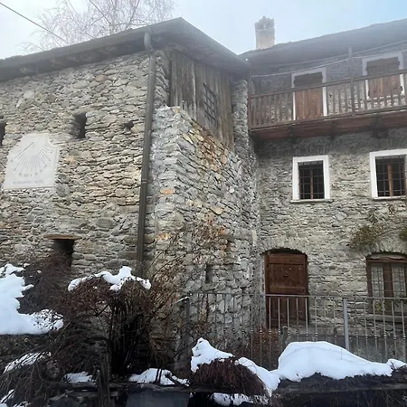 Semesterbostad L'atelier Du Temps - Casa Ronc