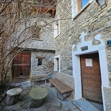 Semesterbostad L'atelier Du Temps - Casa Ronc *